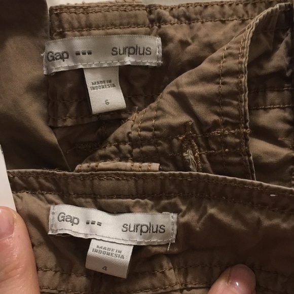 NWT Gap Khaki Camel Cargo Bermuda shorts.  4 6 - Picture 6 of 7
